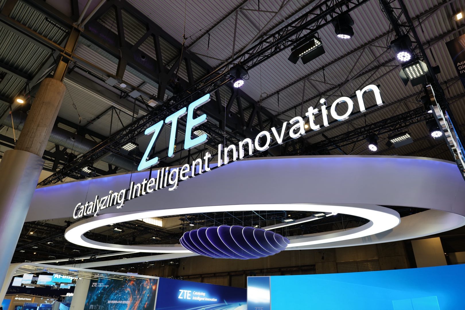 ZTE to highlight 'Catalyzing Intelligent Innovation' at MWC Barcelona 2025, harnessing the power of AI